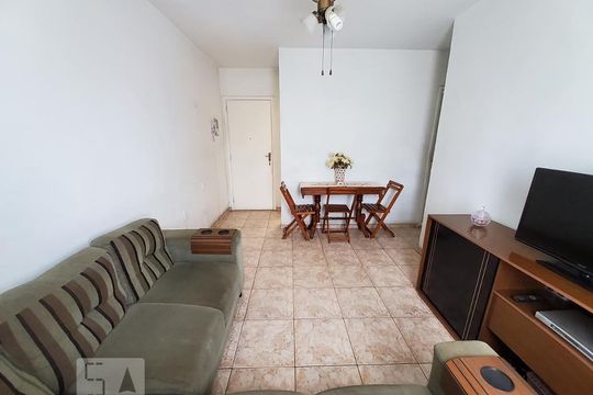 Sala de apartamento para alugar com 2 quartos, 42m² em Taquara, Rio de Janeiro