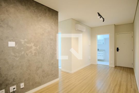 Sala de apartamento à venda com 3 quartos, 73m² em Vila Matilde, São Paulo