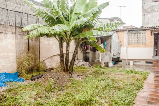 Terreno Fundos de casa à venda com 4 quartos, 300m² em Vila Oratório, São Paulo
