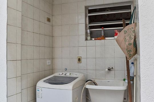 Área de Serviço de casa à venda com 2 quartos, 102m² em Vila Romana, São Paulo