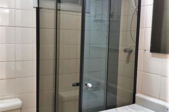 Banheiro de apartamento para alugar com 2 quartos, 47m² em Vila Cruz das Almas, São Paulo