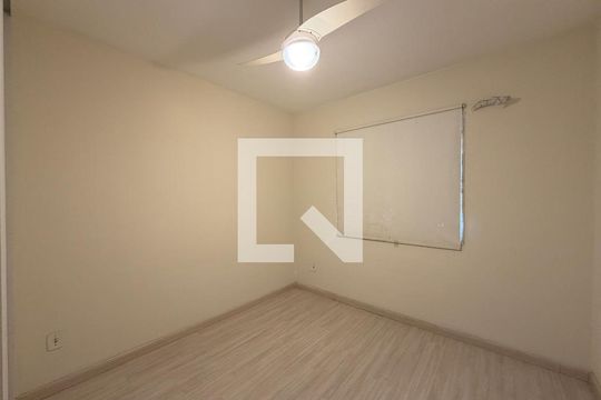 Suíte de apartamento para alugar com 2 quartos, 78m² em Taquara, Rio de Janeiro