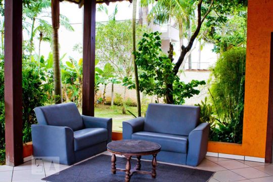 Casa para alugar com 4 quartos, 300m² em Vargem Grande, Florianópolis