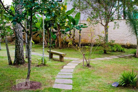Casa para alugar com 4 quartos, 300m² em Vargem Grande, Florianópolis