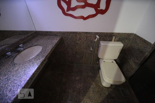 Casa para alugar com 5 quartos, 347m² em Barra da Tijuca, Rio de Janeiro