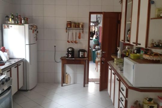 COzinha de casa à venda com 4 quartos, 192m² em Vila Firmiano Pinto, São Paulo