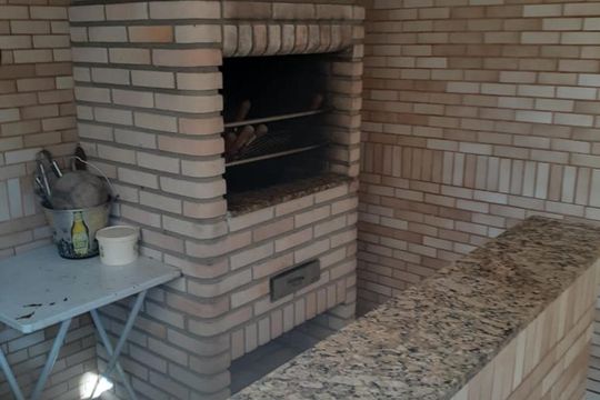 Churrasqueira de casa à venda com 4 quartos, 192m² em Vila Firmiano Pinto, São Paulo