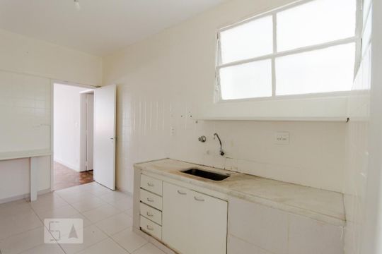Cozinha de apartamento à venda com 3 quartos, 141m² em Higienópolis, São Paulo
