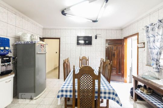 Cozinha  de casa à venda com 3 quartos, 380m² em Vila Prudente, São Paulo