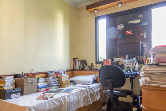 Quarto 1 de apartamento para alugar com 2 quartos, 69m² em Vila Andrade, São Paulo