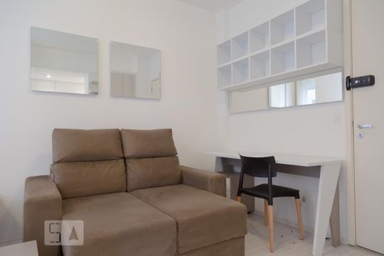 Sala de kitnet/studio à venda com 1 quarto, 35m² em Consolação, São Paulo