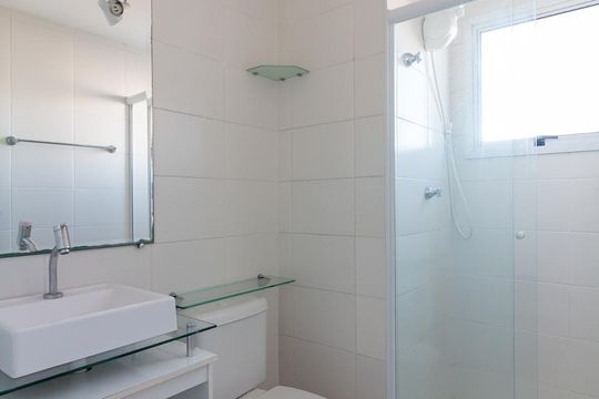 Banheiro de apartamento para alugar com 2 quartos, 46m² em Ponte Grande, Guarulhos