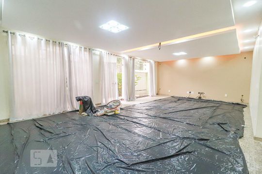 Sala de casa à venda com 5 quartos, 360m² em Taquara, Rio de Janeiro