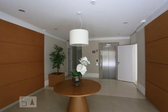 Hall de Entrada de apartamento à venda com 2 quartos, 53m² em Jardim Parque Morumbi, São Paulo