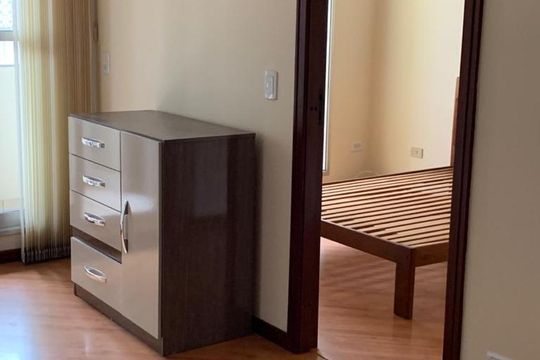 Sala de apartamento para alugar com 1 quarto, 46m² em Centro, Curitiba