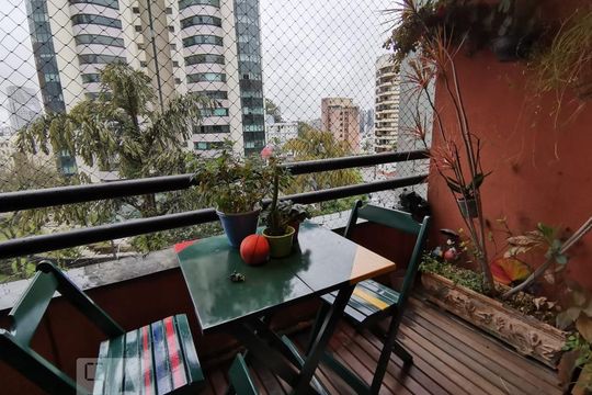 Varanda de apartamento à venda com 2 quartos, 82m² em Real Parque, São Paulo