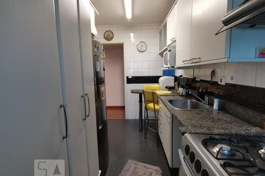 Cozinha de apartamento à venda com 2 quartos, 82m² em Real Parque, São Paulo