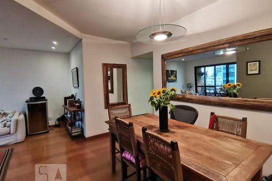 Sala de apartamento à venda com 2 quartos, 82m² em Real Parque, São Paulo