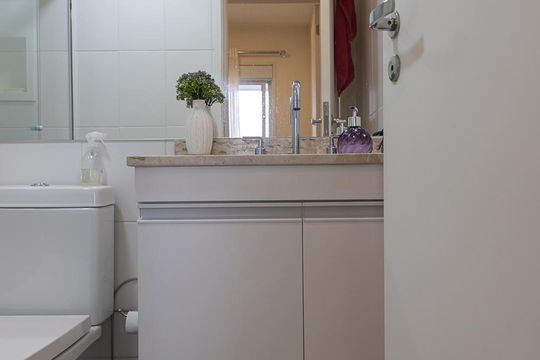 Banheiro de apartamento para alugar com 2 quartos, 60m² em Bela Vista, São Paulo