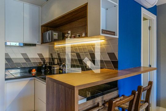 Cozinha de kitnet/studio à venda com 1 quarto, 29m² em Centro, São Paulo