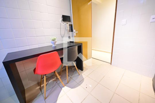 Cozinha de apartamento para alugar com 1 quarto, 62m² em Setor Bueno, Goiânia
