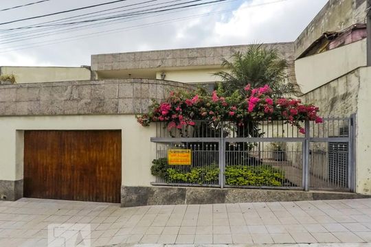 Casa à venda com 4 quartos, 350m² em Vila Dom Pedro I, São Paulo