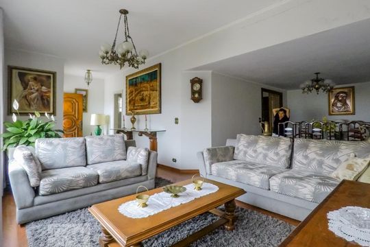 Casa à venda com 4 quartos, 350m² em Vila Dom Pedro I, São Paulo