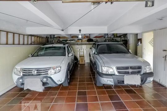 Casa à venda com 4 quartos, 350m² em Vila Dom Pedro I, São Paulo