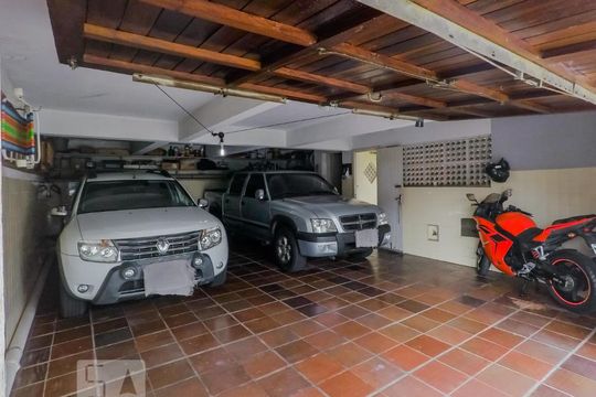 Casa à venda com 4 quartos, 350m² em Vila Dom Pedro I, São Paulo