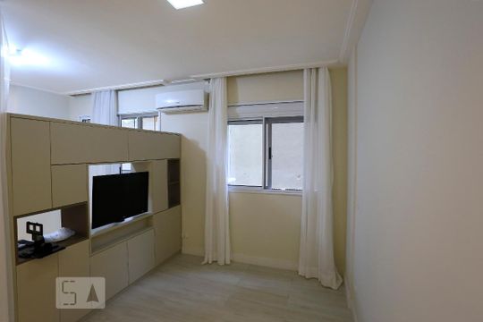 Quarto de kitnet/studio à venda com 1 quarto, 43m² em Jardim Ampliação, São Paulo