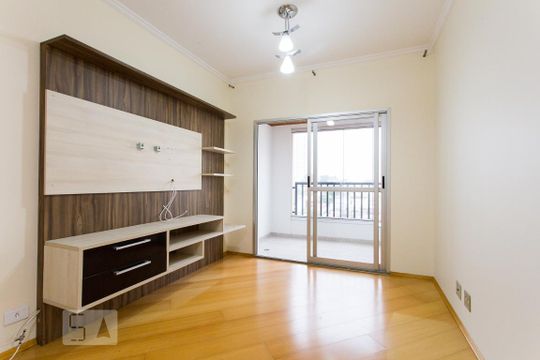 Sala de apartamento para alugar com 3 quartos, 70m² em Vila Matilde, São Paulo