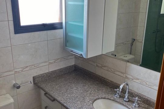 Banheiro da Suíte de apartamento à venda com 3 quartos, 104m² em Vila Pereira Barreto, São Paulo