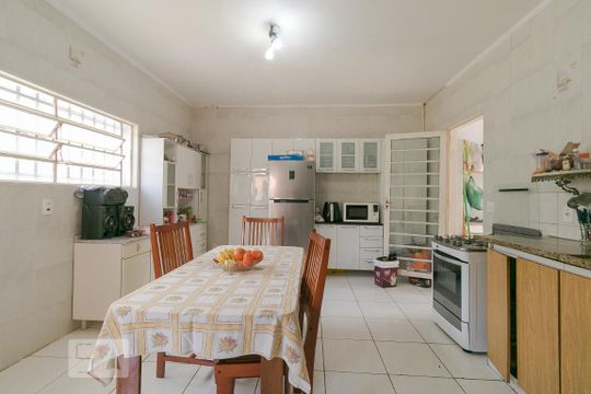 Cozinha de apartamento à venda com 4 quartos, 176m² em Parque São Quirino, Campinas