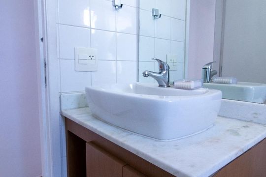 Banheiro de apartamento para alugar com 2 quartos, 50m² em Quarta Parada, São Paulo