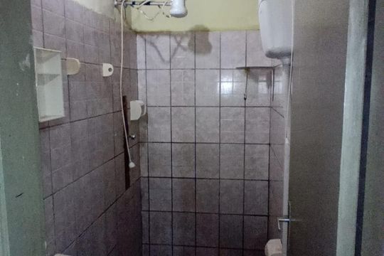Banheiro de kitnet/studio para alugar com 1 quarto, 35m² em Samambaia Sul (samambaia), Brasília