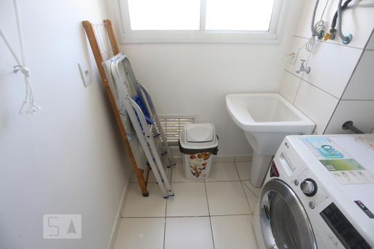 Área de Serviço de apartamento à venda com 2 quartos, 57m² em Umuarama, Osasco