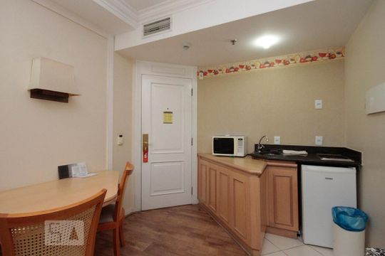 Cozinha de apartamento à venda com 1 quarto, 30m² em Jardim Paulista, São Paulo