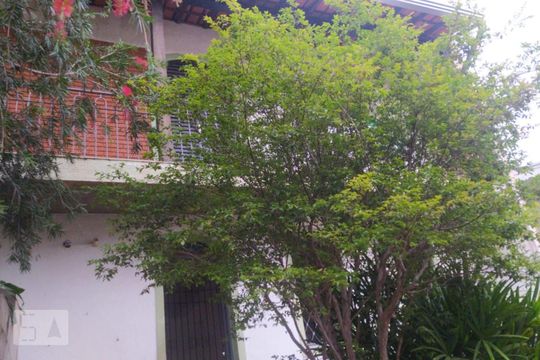 Quintal de casa à venda com 3 quartos, 50m² em Conjunto Habitacional Vila Santana (sousas), Campinas