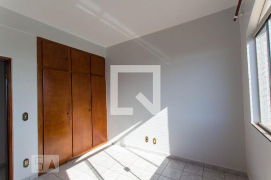 Apartamento para alugar com 3 quartos, 120m² em Setor Sul, Goiânia