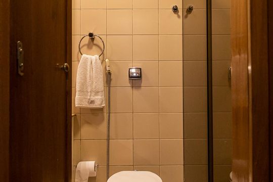 Banheiro de apartamento para alugar com 1 quarto, 46m² em Bela Vista, São Paulo
