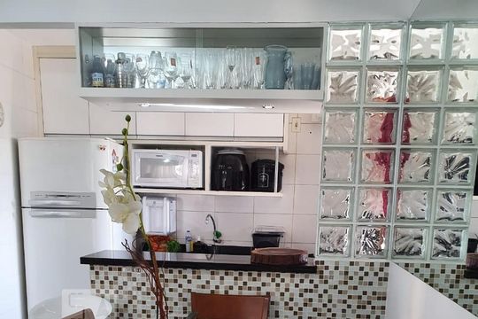 Cozinha de apartamento para alugar com 3 quartos, 63m² em Jardim São Savério, São Paulo