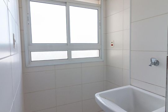 Área de serviço de apartamento à venda com 3 quartos, 73m² em Vila Flórida, Guarulhos