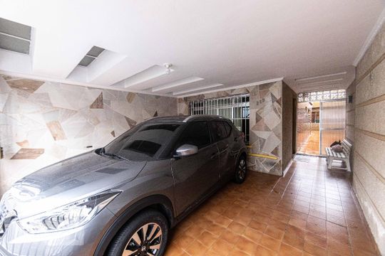 Garagem de casa à venda com 4 quartos, 190m² em Jardim Vila Formosa, São Paulo