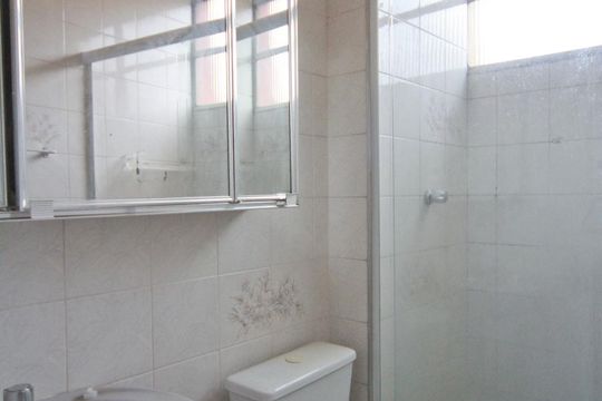 Banheiro de apartamento à venda com 2 quartos, 68m² em Parque Mandaqui, São Paulo