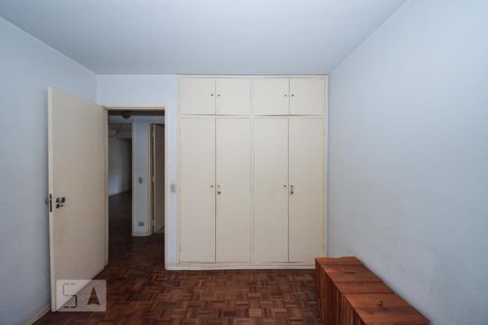 Quarto 1 de apartamento à venda com 2 quartos, 96m² em Jardim Paulista, São Paulo