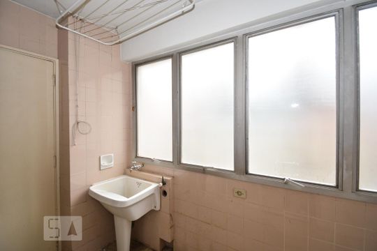 Área de serviço de apartamento à venda com 2 quartos, 96m² em Jardim Paulista, São Paulo