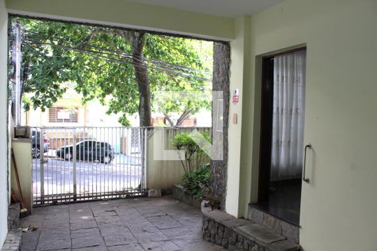 Garagem de casa à venda com 5 quartos, 210m² em Perdizes, São Paulo