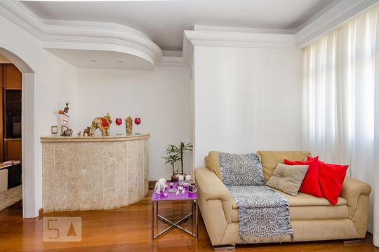 Sala de apartamento para alugar com 3 quartos, 137m² em Buritis, Belo Horizonte