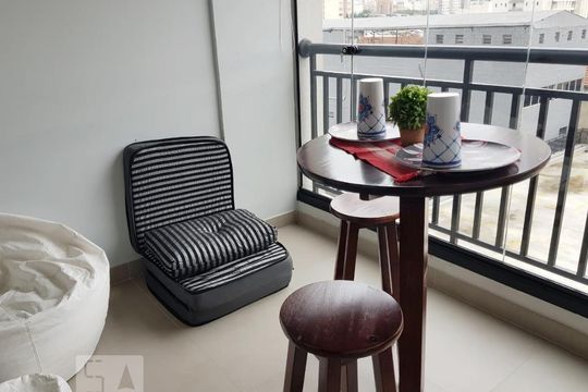 Sacada de kitnet/studio para alugar com 1 quarto, 29m² em Bom Retiro, São Paulo