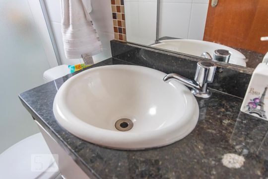 Pia  de apartamento à venda com 3 quartos, 160m² em Utinga, Santo André